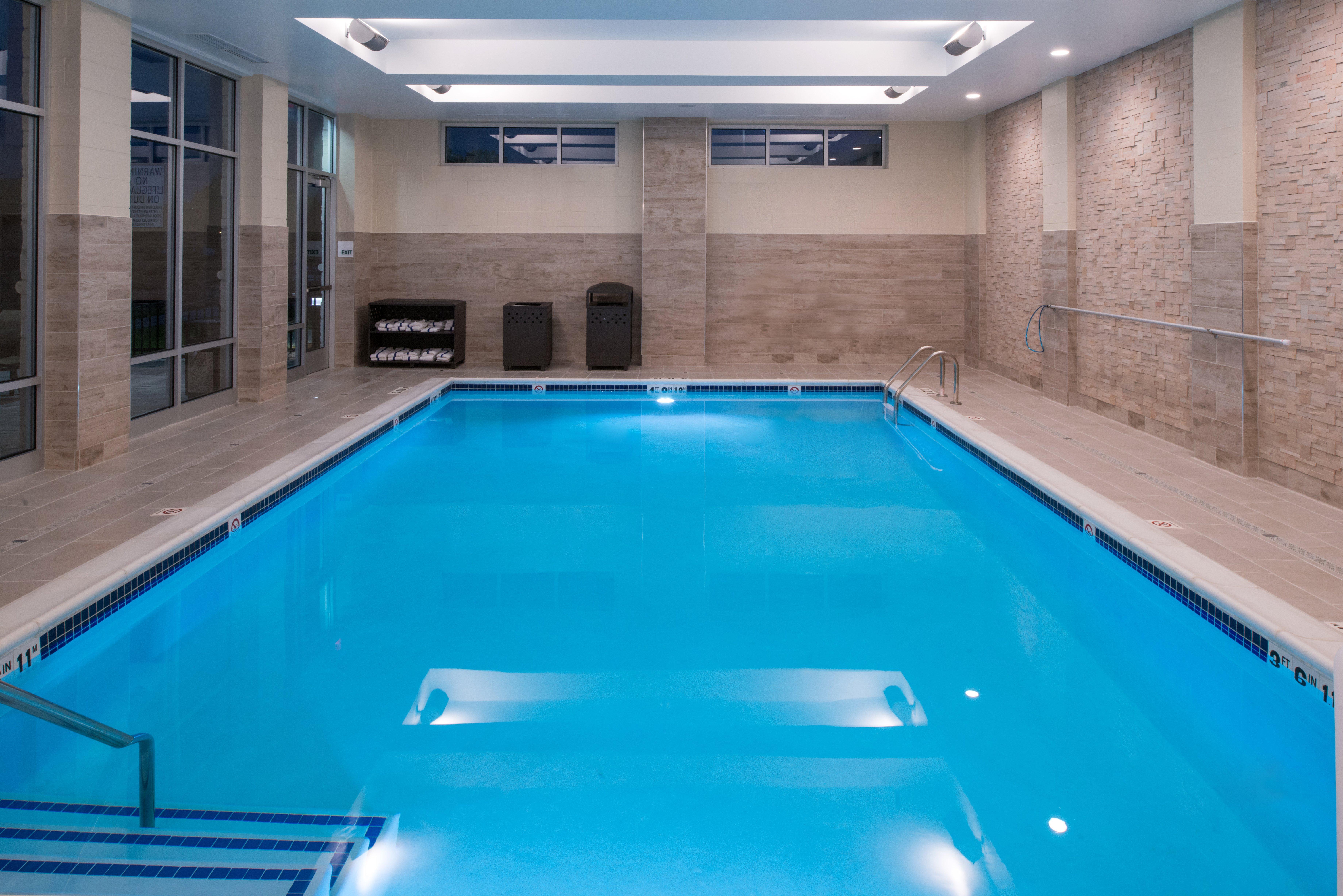 Holiday Inn & Suites - Farmington Hills - Detroit Nw By Ihg Extérieur photo
