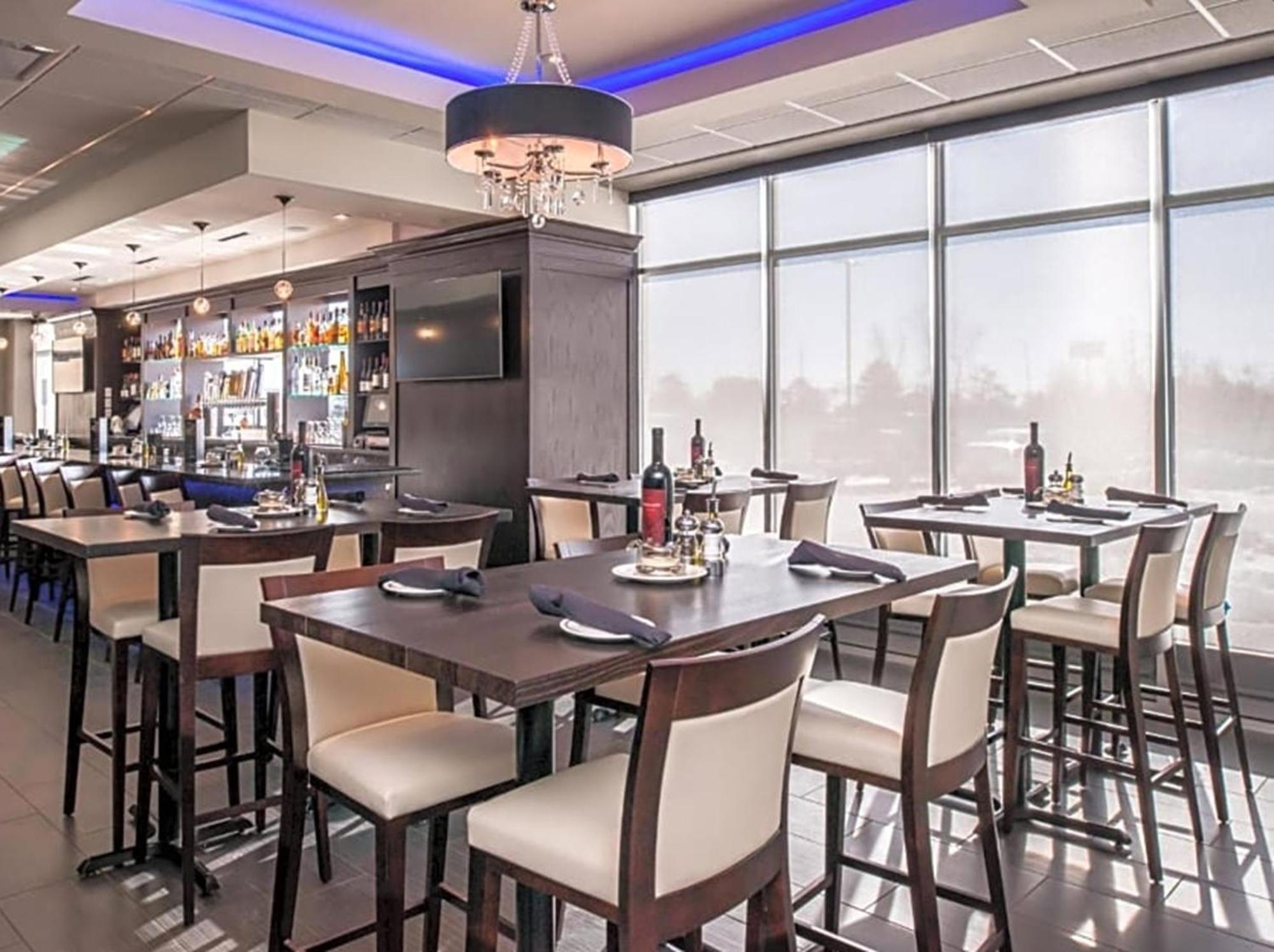 Holiday Inn & Suites - Farmington Hills - Detroit Nw By Ihg Extérieur photo
