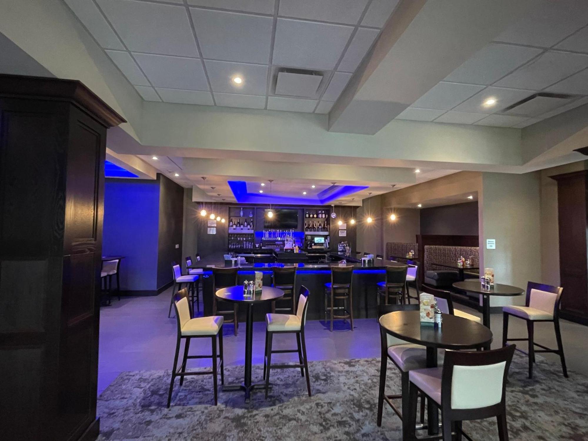 Holiday Inn & Suites - Farmington Hills - Detroit Nw By Ihg Extérieur photo