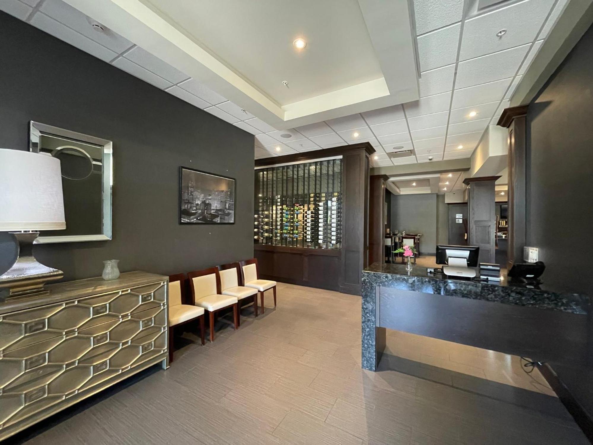 Holiday Inn & Suites - Farmington Hills - Detroit Nw By Ihg Extérieur photo