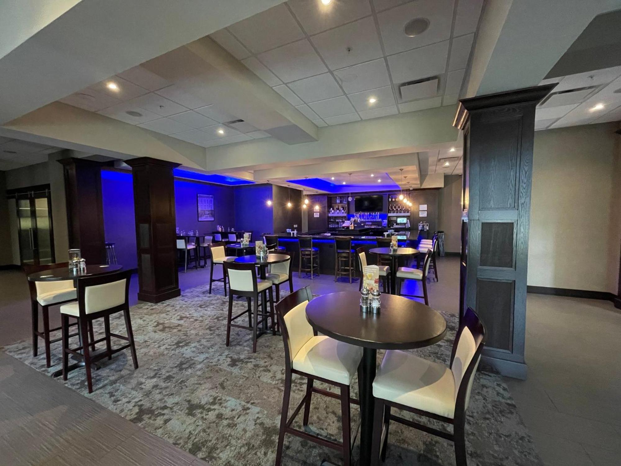 Holiday Inn & Suites - Farmington Hills - Detroit Nw By Ihg Extérieur photo
