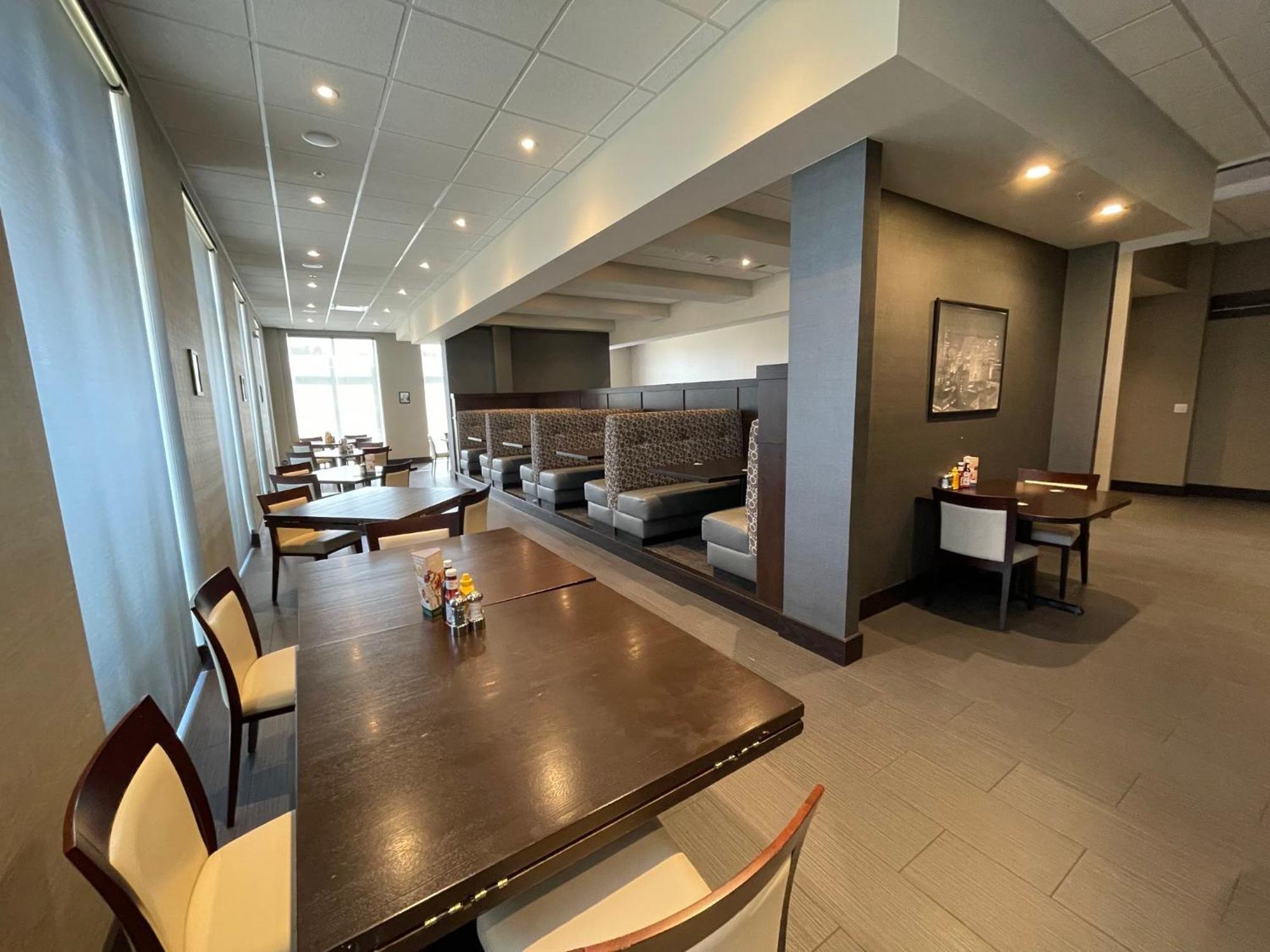 Holiday Inn & Suites - Farmington Hills - Detroit Nw By Ihg Extérieur photo